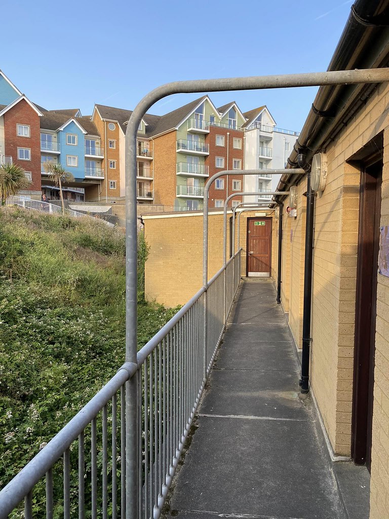 Overstrand Pods Inside the 3 story Overstrand bui… Flickr