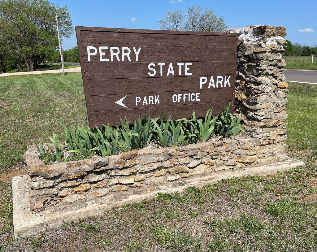 Perry State Park Sign (Jefferson County, Kansas) Perry Sta… Flickr
