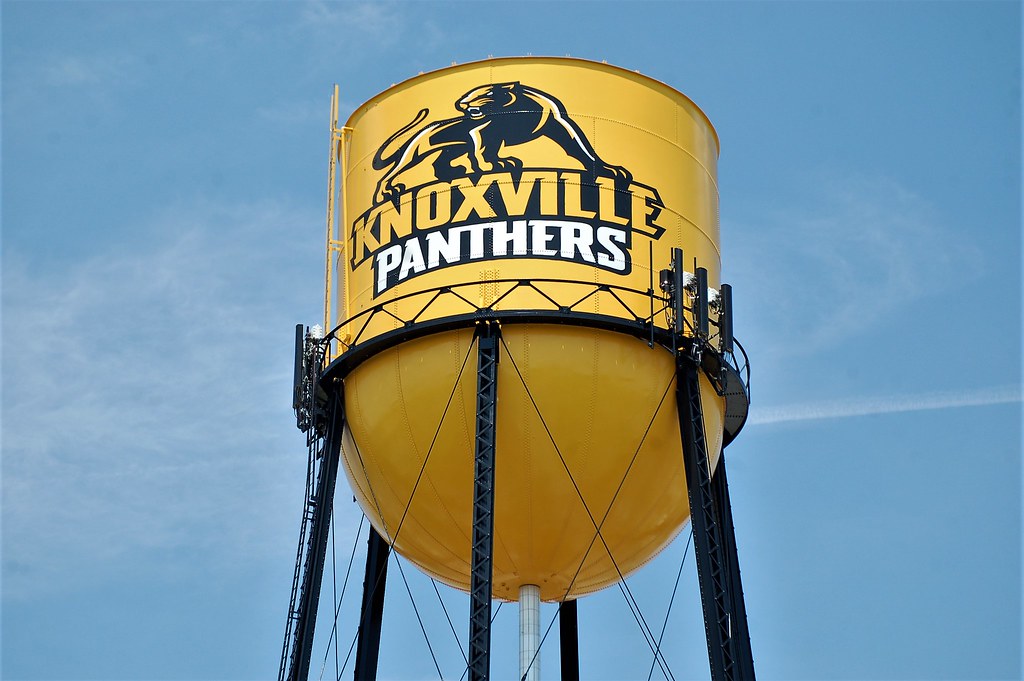 Iowa, Knoxville, "Knoxville Panthers" The yellow and black… Flickr