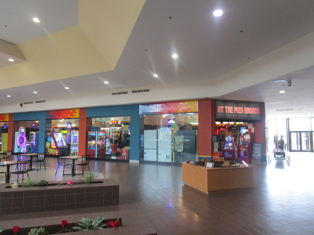 One Last Visit to Great Northern Mall Clay, NY. May 2022. … Flickr