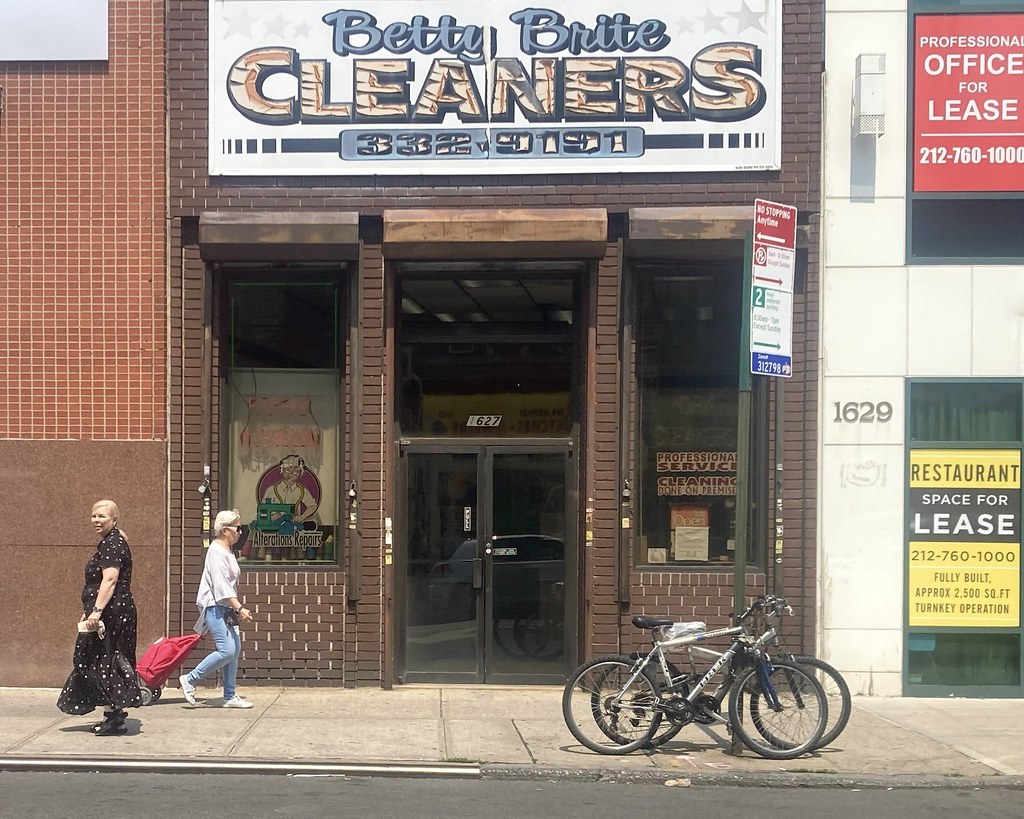 Betty Brite Seen on Sheepshead Bay Road in Brooklyn Shalom Stavsky