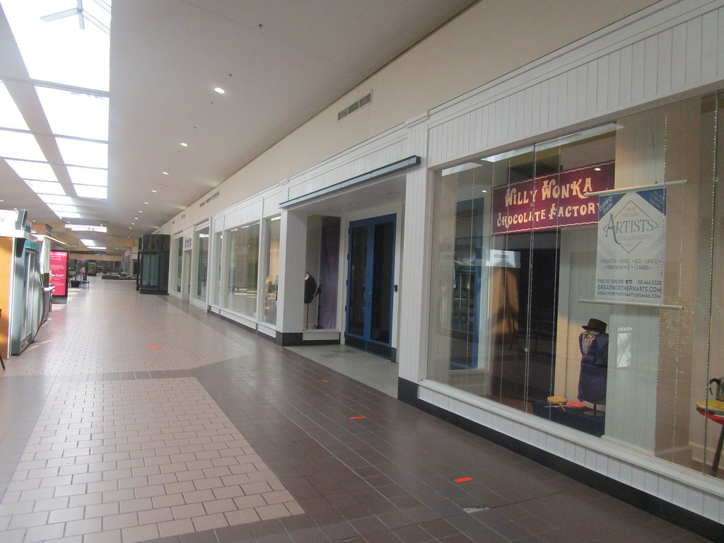 One Last Visit to Great Northern Mall Clay, NY. May 2022. … Flickr