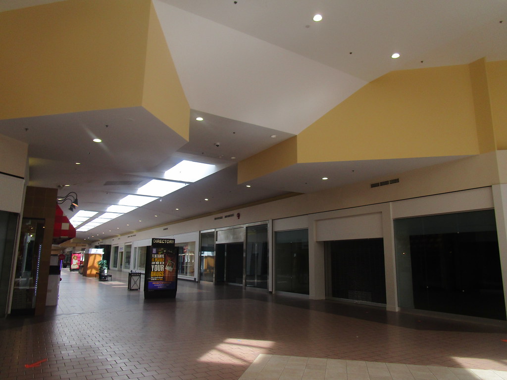 One Last Visit to Great Northern Mall Clay, NY. May 2022. … Flickr