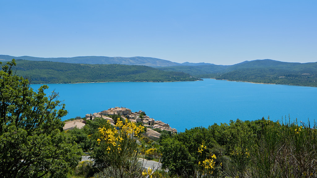 Lac du SainteCroix du Verdon Sainte Croix du Verdon avec … Flickr