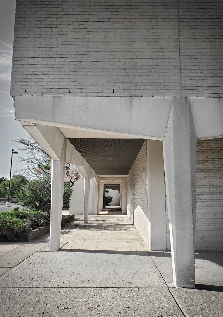 Vacant SEARS New Brunswick, NJ The Caldor Rainbow Flickr
