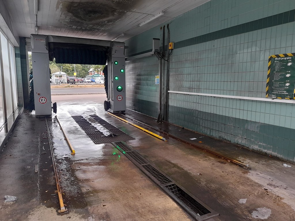 Morrisons car wash, Maidstone Istobal m'start with black a… Flickr