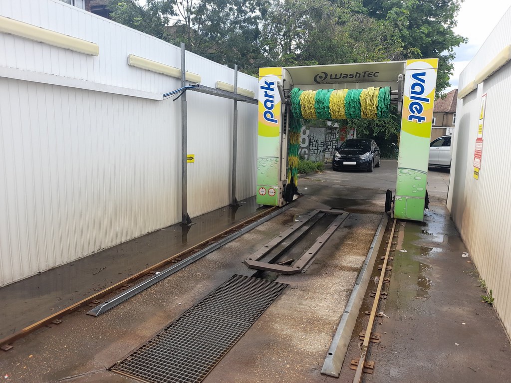 Shell car wash, Bearsted Washtec Softcare Pro Classic in '… Flickr