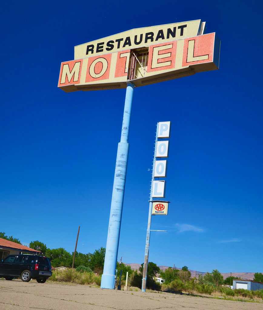 Abandoned Motel, Green River, UT Sign for an abandoned mot… Flickr