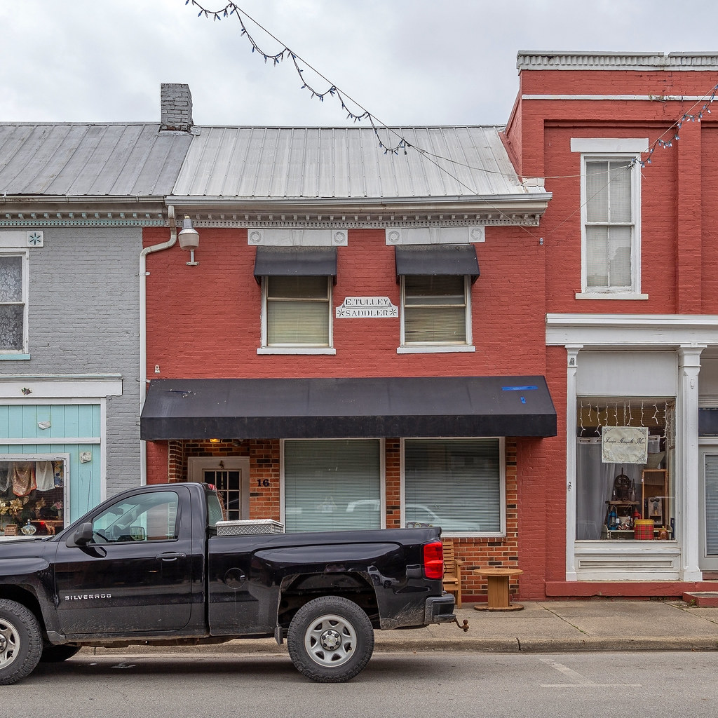 Erasmus Tulley Building — Frankfort, Ohio Some nifty Feder… Flickr