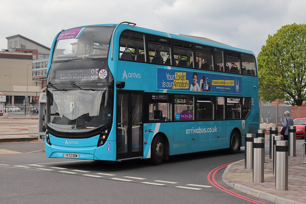 4555 YX72 ODW (2) Arriva Midlands Alexander Dennis E40D / … Flickr