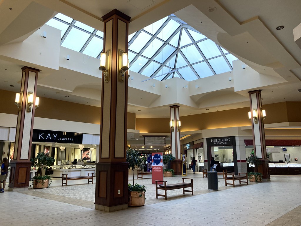 Patrick Henry Mall Newport News VA Mercury Juan Flickr