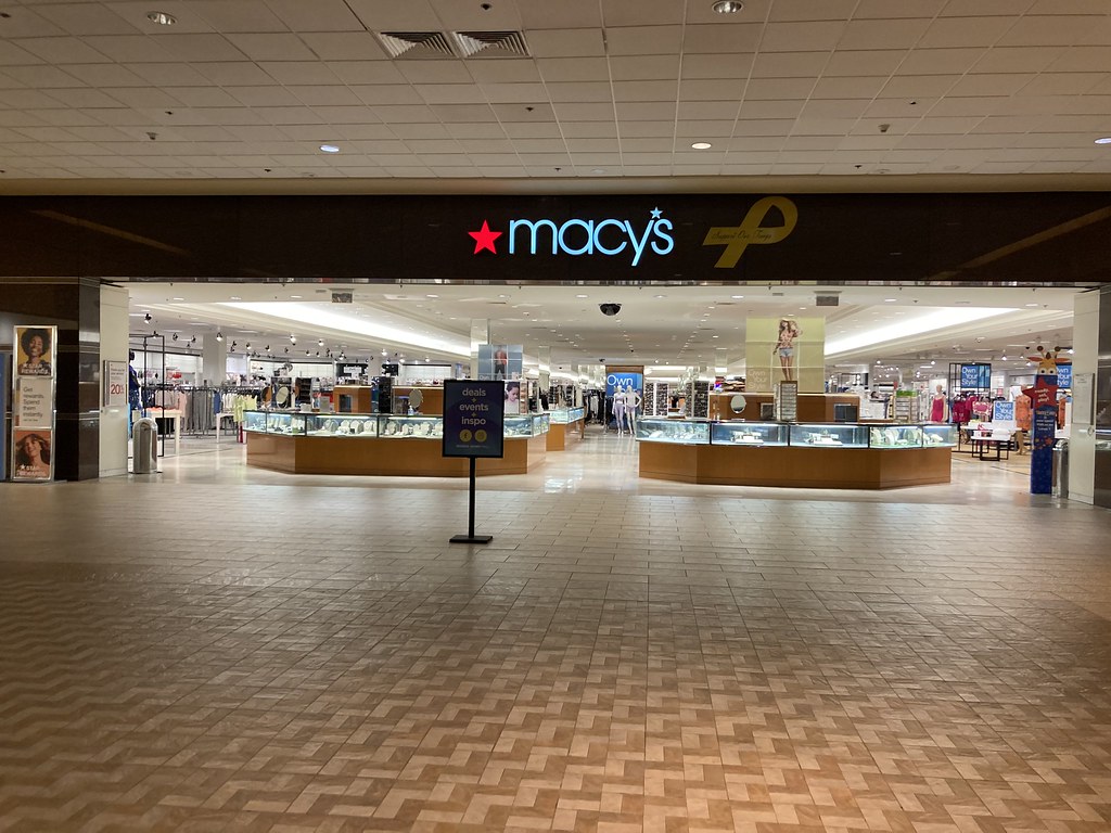 Patrick Henry Mall Newport News VA Mercury Juan Flickr