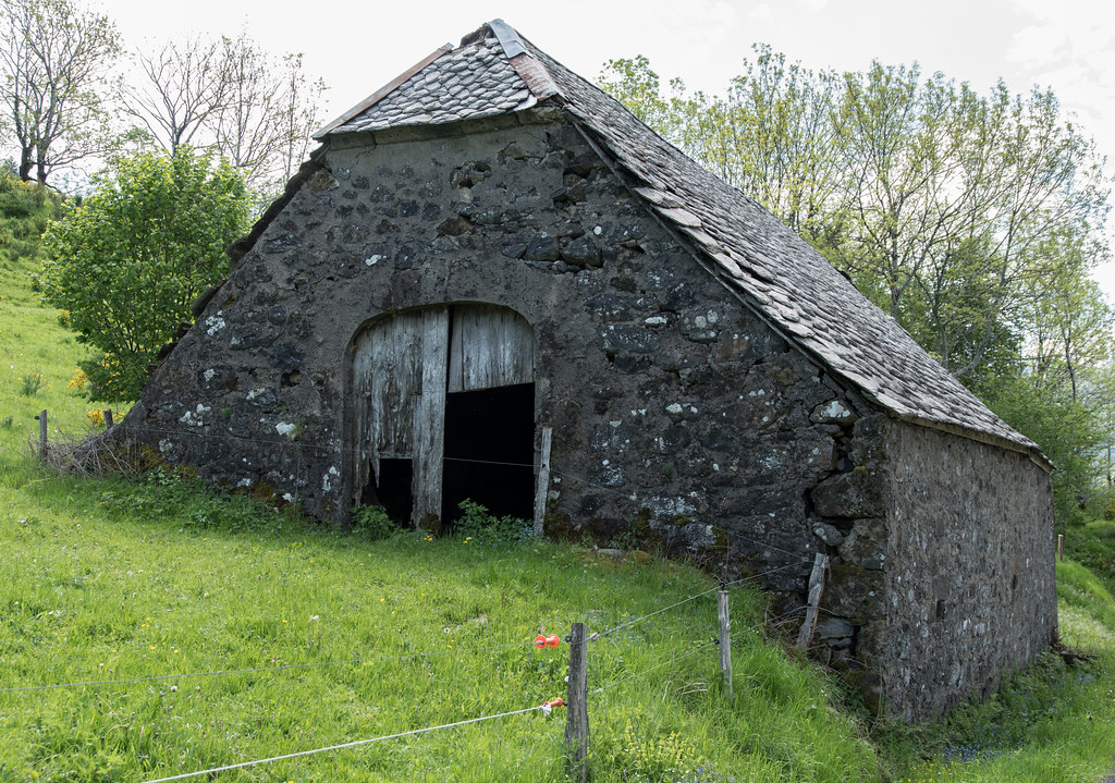 Vallée du Mars, route du col d'Aulac (Cantal, France) Flickr