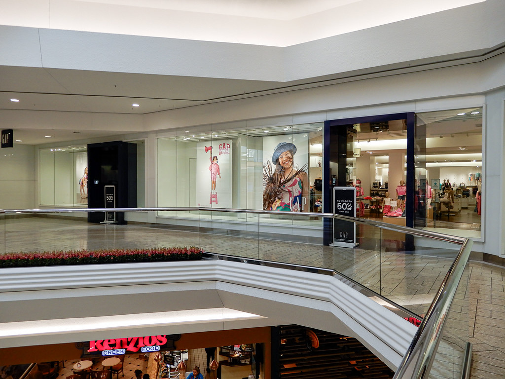 GAP "Cherry Creek Shopping Center" Denver, CO Dblackwood Flickr