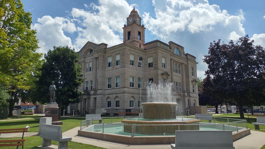 Lewis Memorial Fountain, Keokuk County Courthouse, Sigourn… Flickr