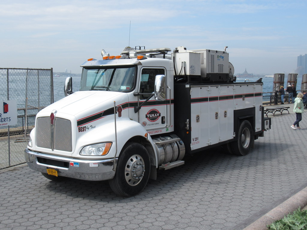 Tully Construction V251 Operated by Tully Construction Co… Flickr