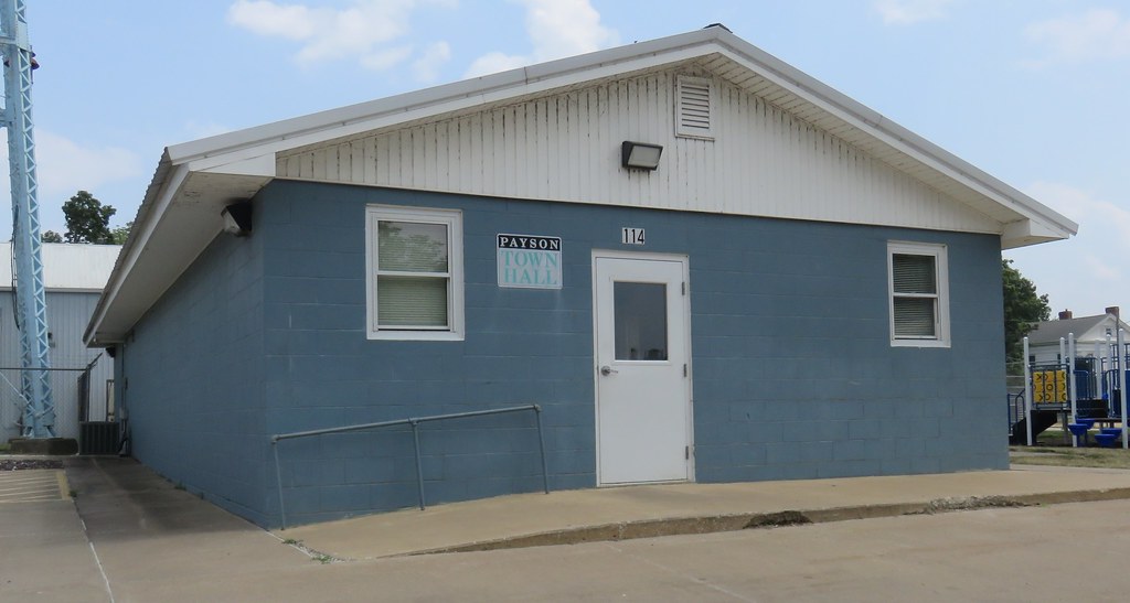 Payson, Illinois Town Hall Payson, Illinois is a small tow… Flickr