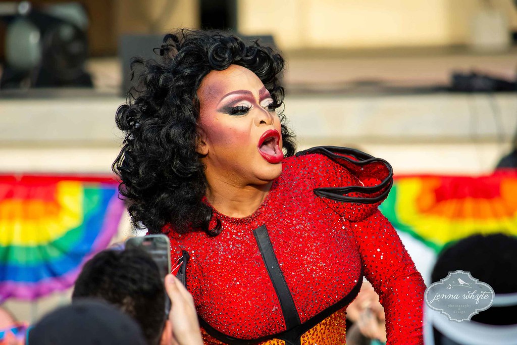 ArlingtonPride2023HELPCenterLGBT_178 ArlingtonPride Flickr