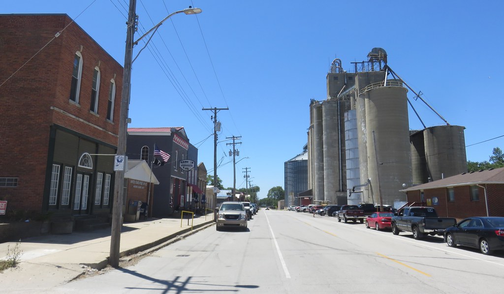Downtown Sadorus, Illinois Sadorus, Illinois is a small to… Flickr