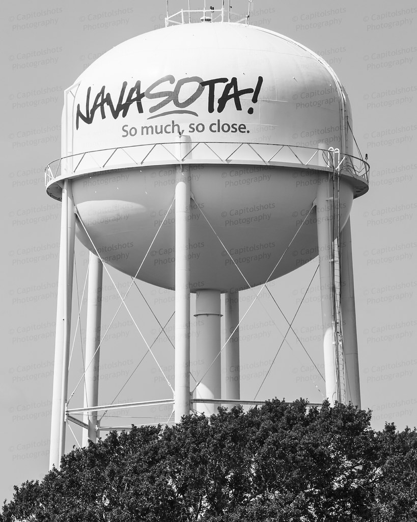 Water Tower (Navasota, Texas) An image of a water tower in… Flickr
