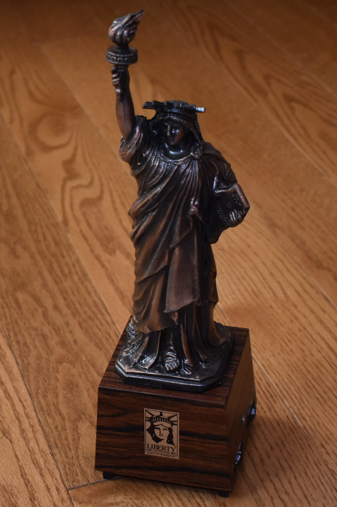 Vintage Official Commemorative Statute of Liberty Novelty … Flickr
