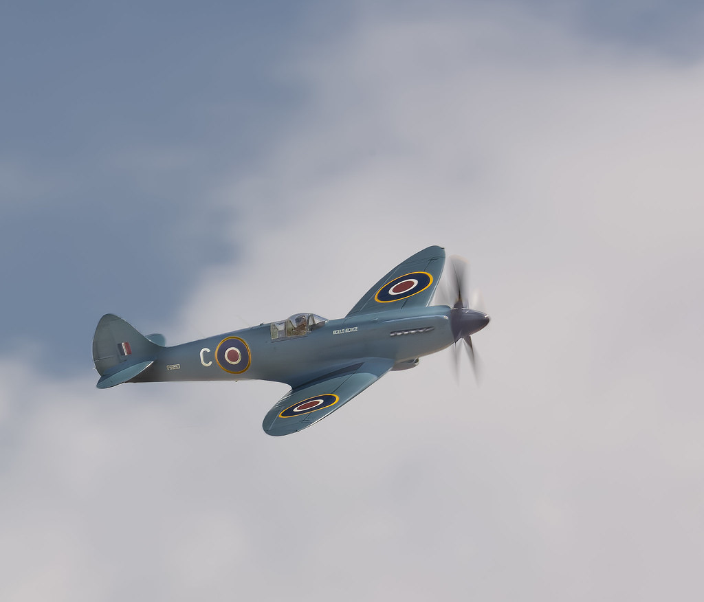 Wings and Wheels at Middle Wallop Old favourites too, but … Flickr