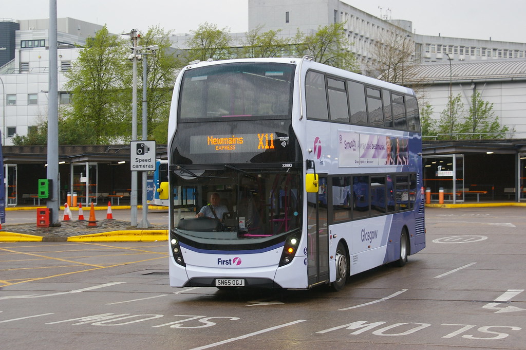 FIRST GLASGOW 33993 SN65OGJ Buchanan bus station, Glasgow … Flickr