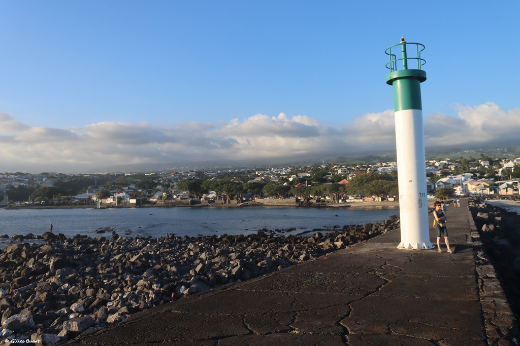 Phare de TerreSainte SaintPierre (974) Le nouveau phar… Flickr