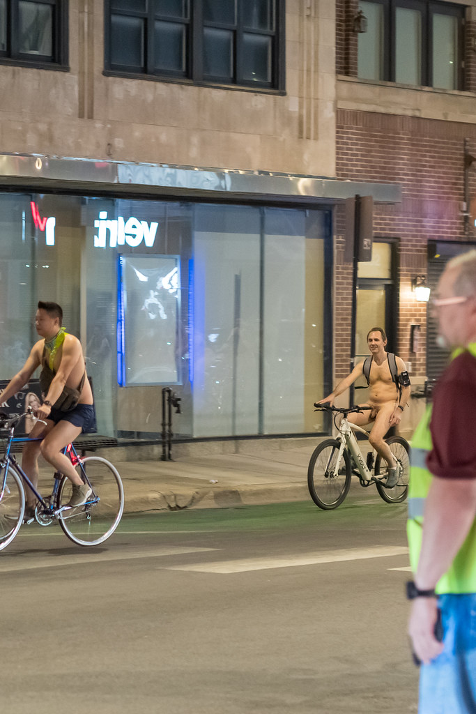 _DSC0266 | World Nude Bike Ride. Chicago, Illinois. Photogra… | Flickr