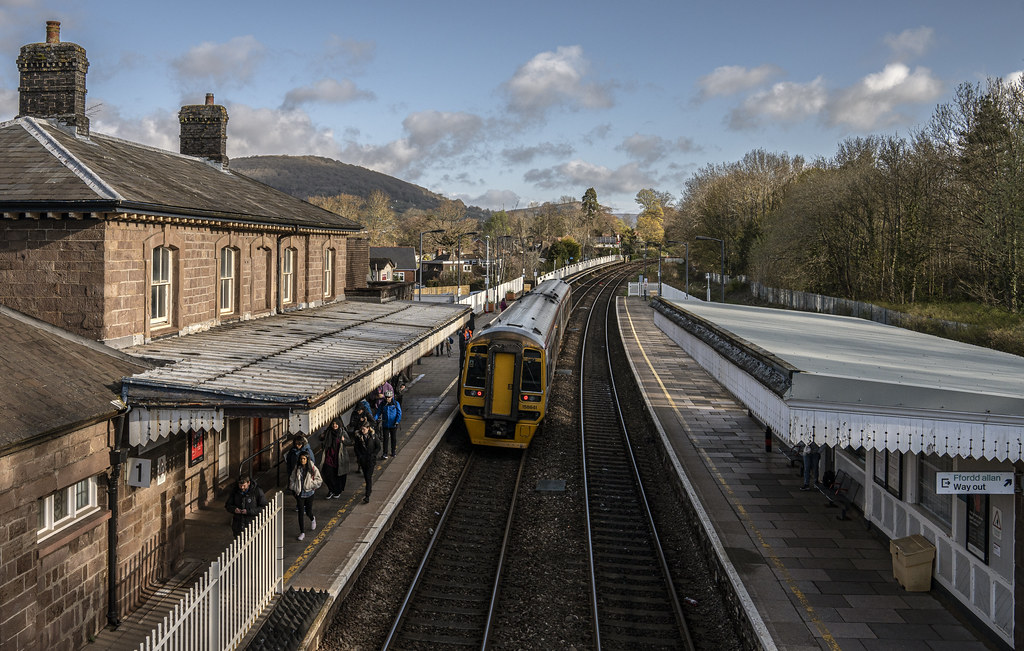 158841 Abergavenny The 1W91 0648 Cardiff Central to Holyhe… Andy
