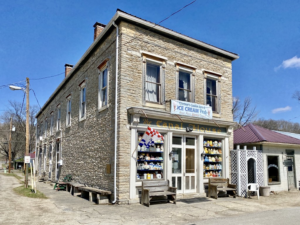 FaulknerPierce Drug Store Building, Main Street and Colum… Flickr