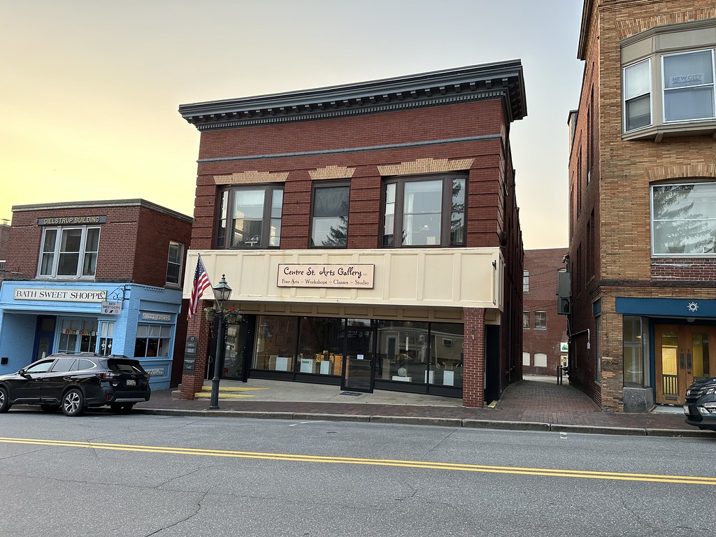 1115 Centre Street. Bath, Maine. Built in 1905. devtmefl Flickr
