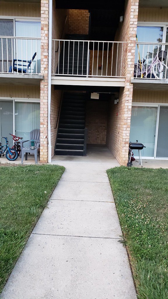 Willowdale Crossing Apartments 2 via Willowdale Drive & Li… Flickr