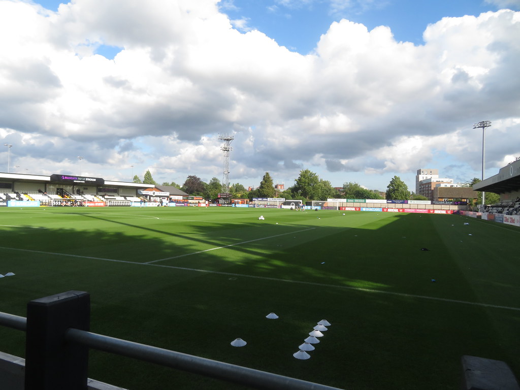 PSF Boreham Wood 🆚 Brentford James Glassup Flickr