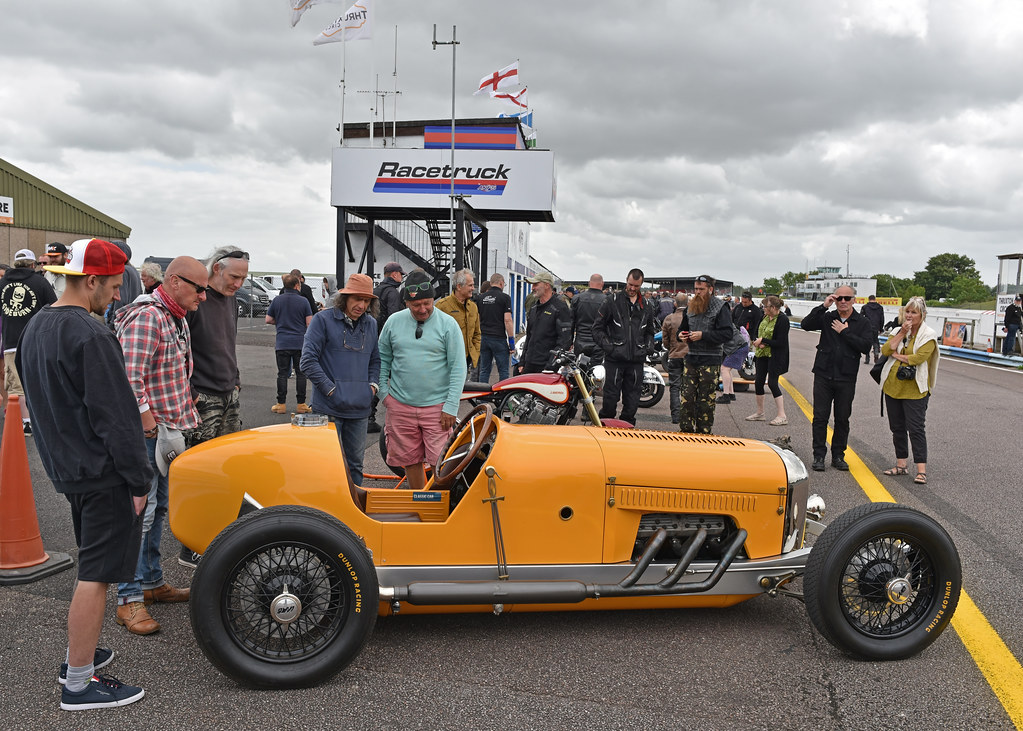 Men & Motors.. Lamb Engineering Indie Race Car.. Harleynik Rides