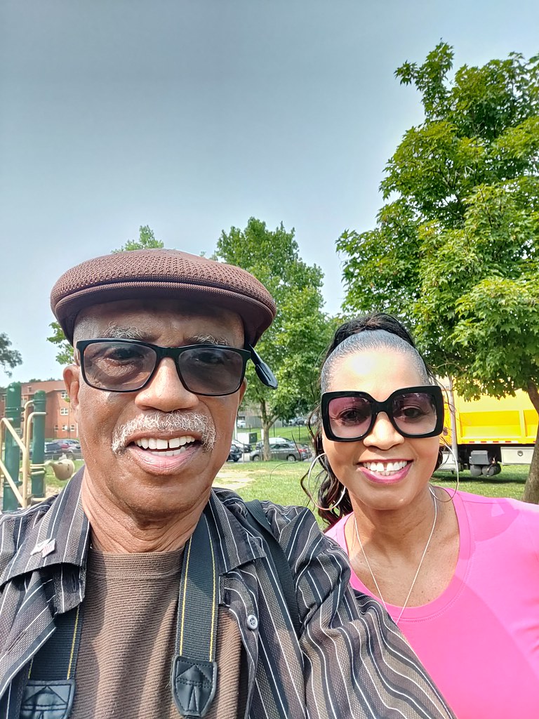 11 (63) White Flickr