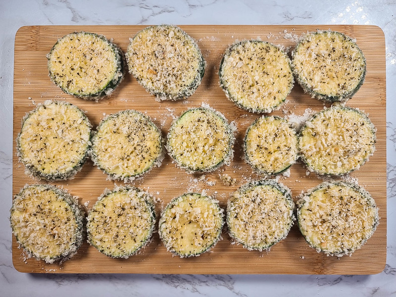 Romanian Pan Fried Courgettes Dovlecei Pane Recipe The Romanian