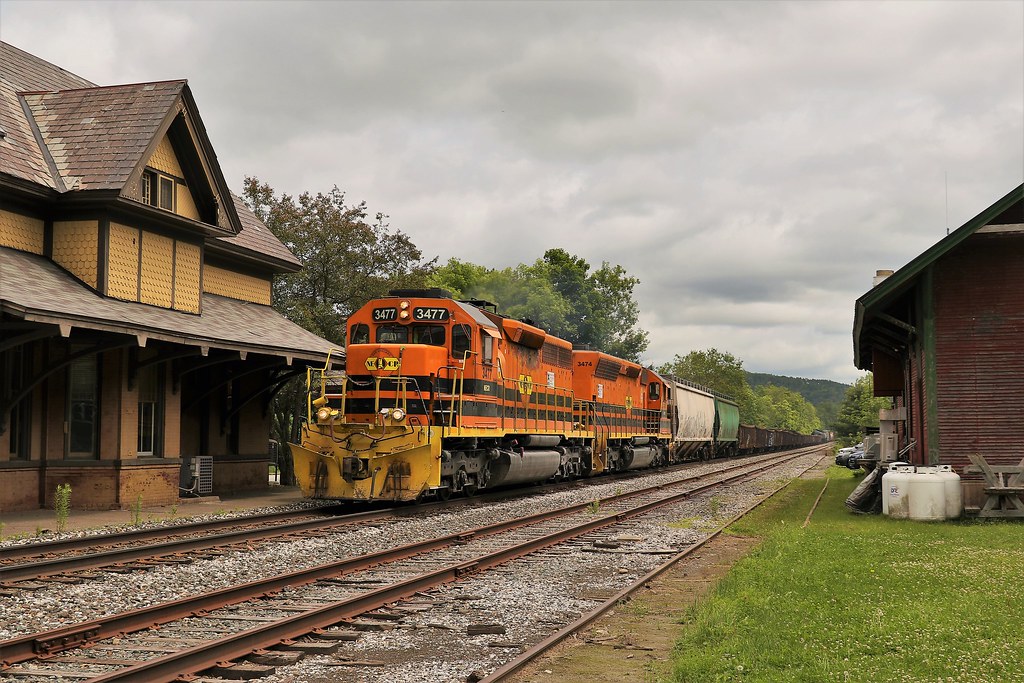 South Royalton A very rare daytime movement of NECR 323 fl… Flickr