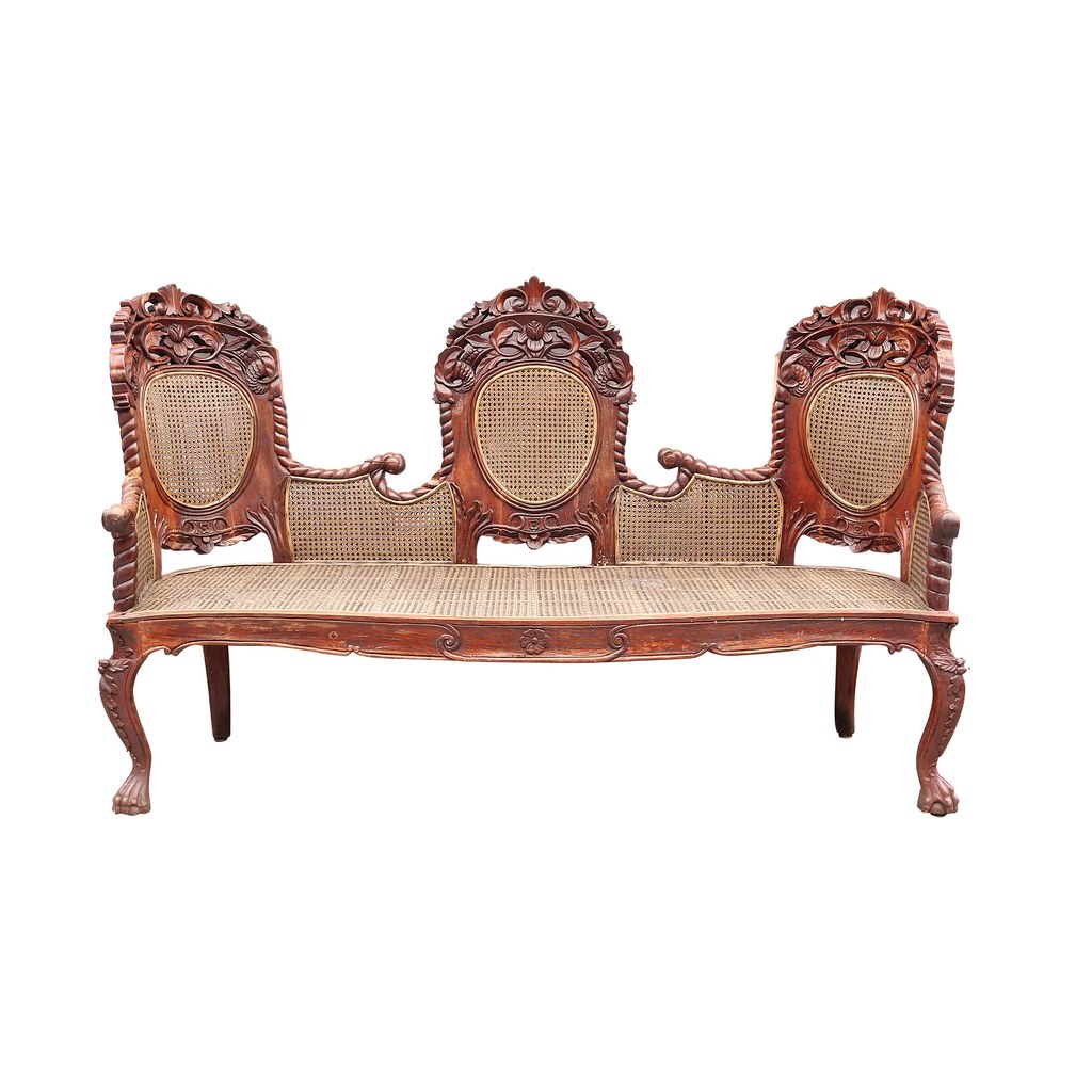 Mariposa Settee A Mariposa Settee narra 48” x 83” x 27” (1… Flickr