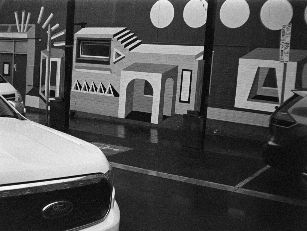 Between | Agat 18K, Eastman Double-X 5222, HC-110 Dilution B… | Flickr