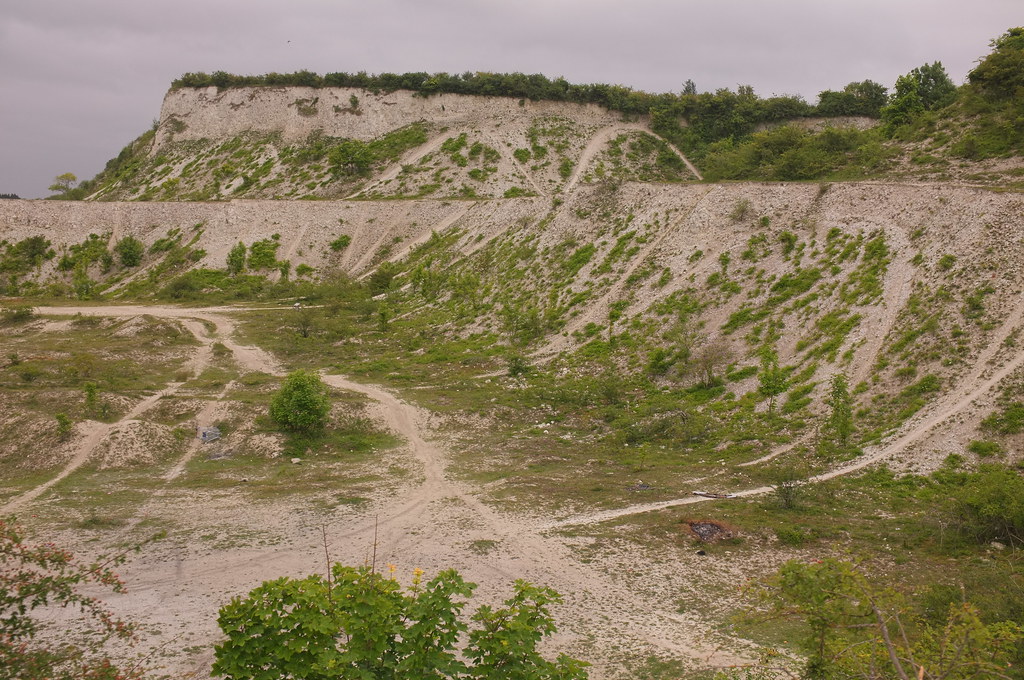 HOUGHTON REGIS QUARRY Aisling Austin Flickr