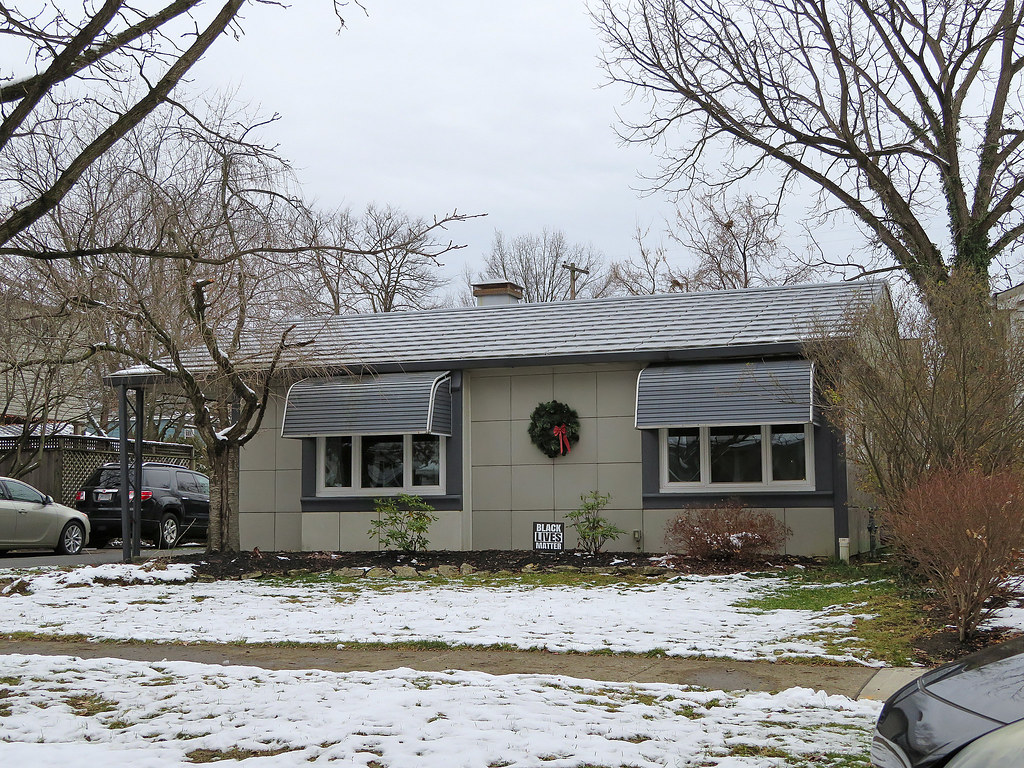 OH Columbus Lustron House 5 Lustron house in Columbus, O… Flickr