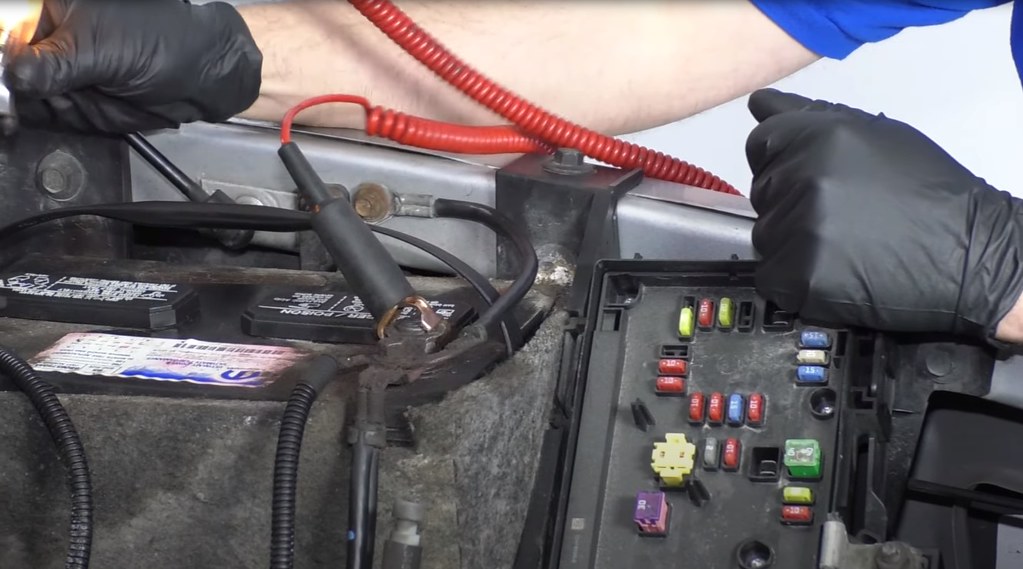 How to Test Fuel Rail Pressure Sensor with Multimeter Mas… Flickr