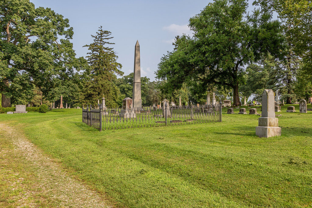 Monument, Green Lawn Cemetery — Columbus, Ohio Christopher Riley Flickr