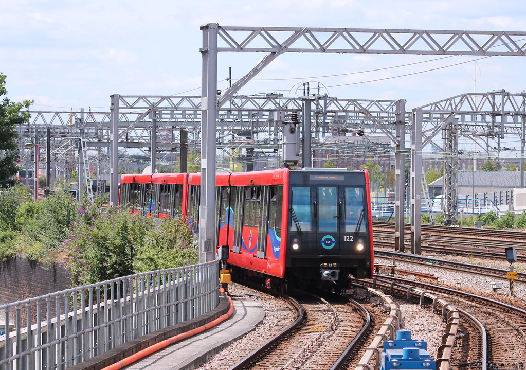 122 Pudding Mill Lane 25614 On 25 June 2014, 122 arrives… Flickr