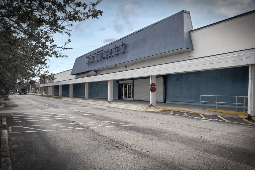 Sears Outlet (former Kmart) at 4560 Forest Hill Blvd West Palm Beach