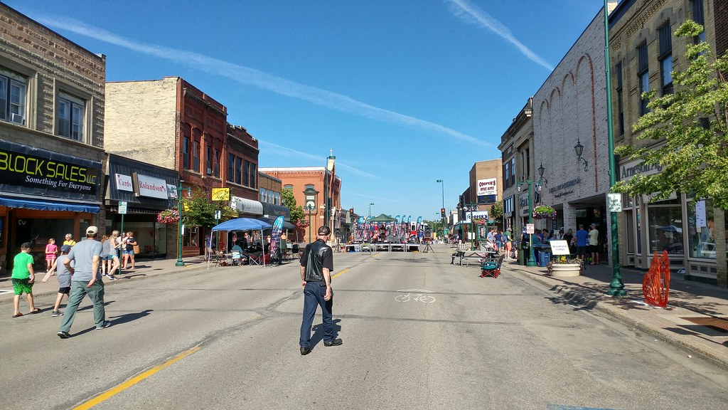 Downtown Fergus Falls, MN Fergus Falls, MN (Otter Tail Cou… Flickr