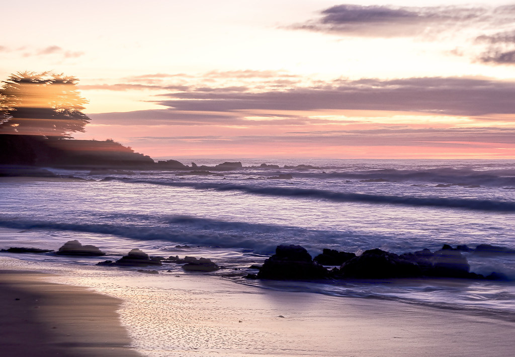 Kaka point sunrise maunves camera soft Julie Camera Vause. NZ Flickr