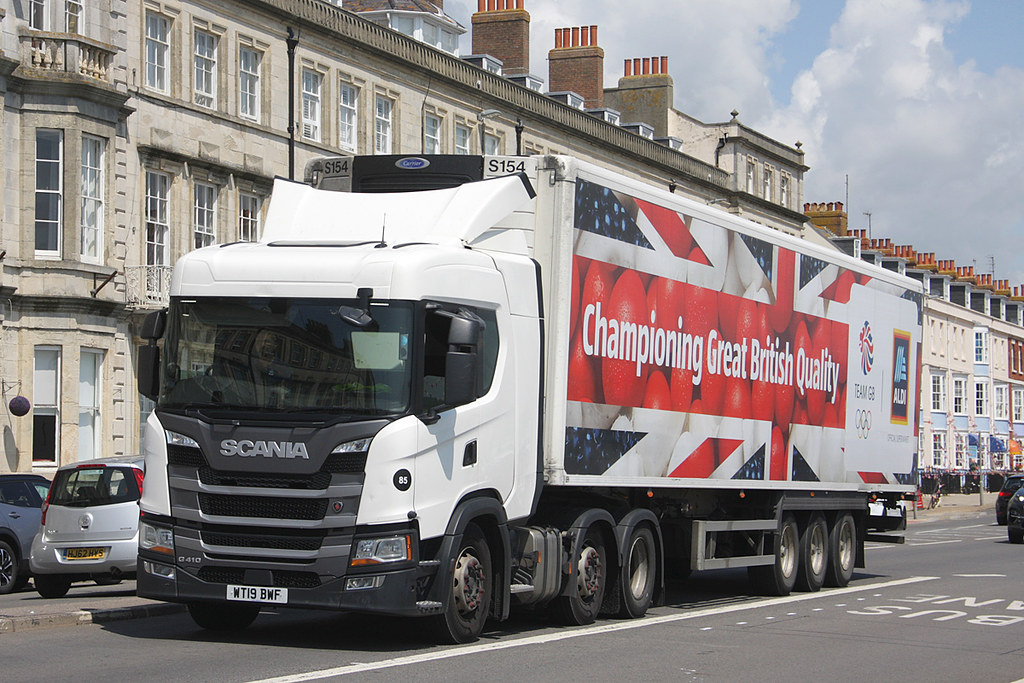 Aldi WT19 BWF Aldi WT19 BWF Scania G410. Weymouth Esplanad… John