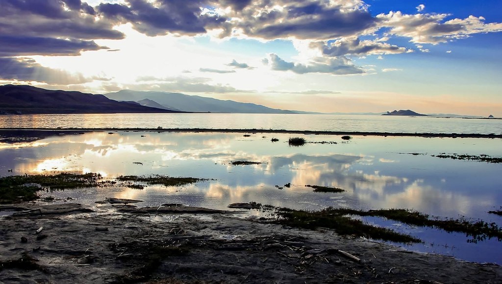 Pyramid Lake Nixon, Nevada Robert Armstrong Flickr
